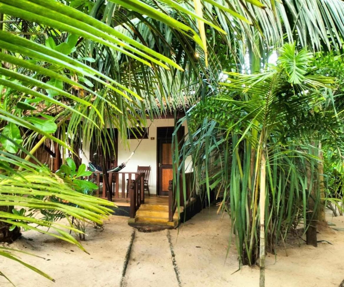 Ganesh Garden Beach Cabanas Тангалла Экстерьер фото
